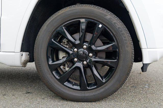 used 2022 Jeep Grand Cherokee car, priced at $28,346