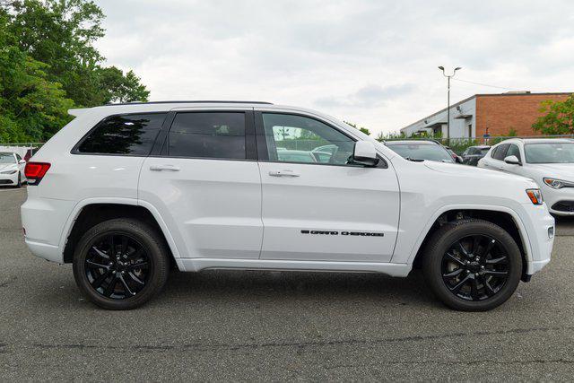used 2022 Jeep Grand Cherokee car, priced at $28,346