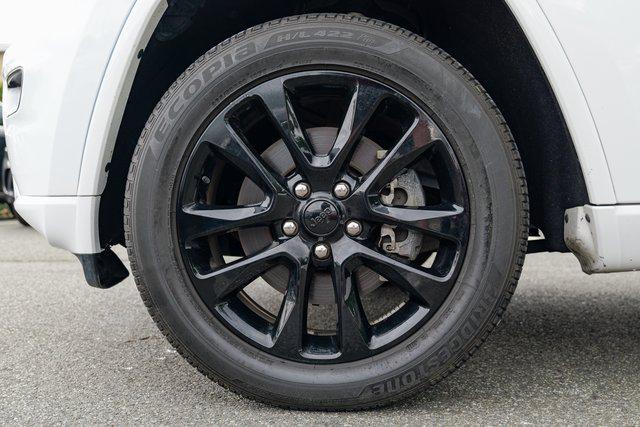 used 2022 Jeep Grand Cherokee car, priced at $28,346