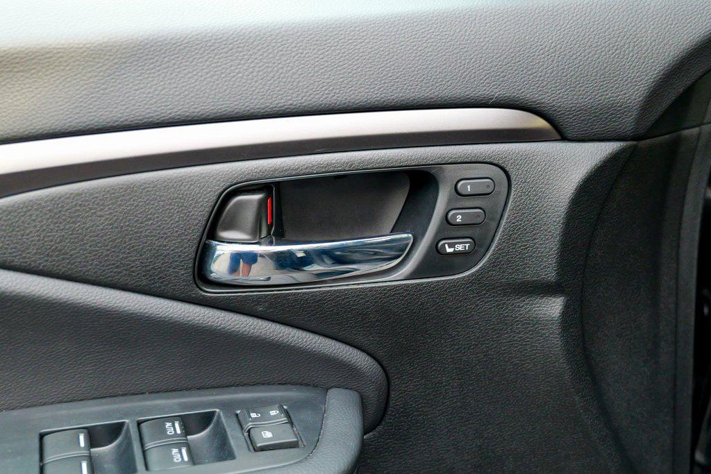 used 2022 Honda Pilot car, priced at $28,600