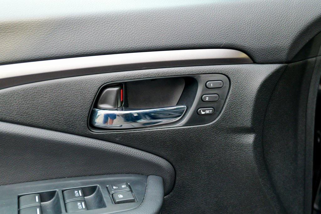 used 2022 Honda Pilot car, priced at $32,580