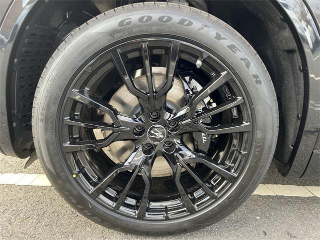 new 2025 Maserati Grecale car, priced at $3,000