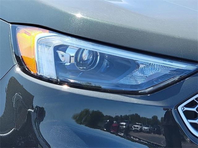 used 2024 Ford Edge car, priced at $27,888