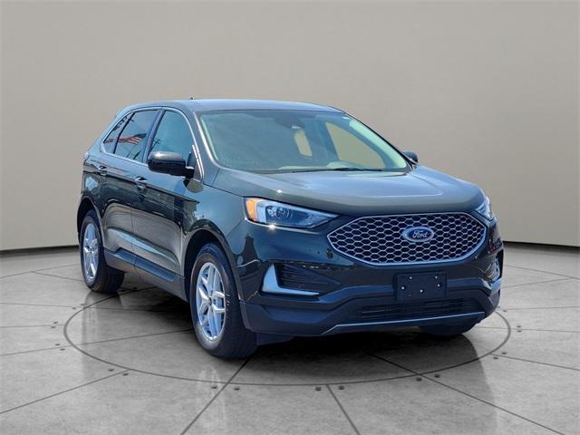 used 2024 Ford Edge car, priced at $27,888