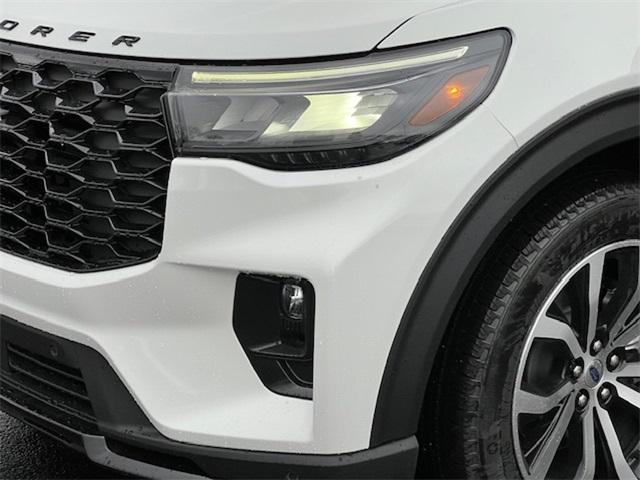 new 2025 Ford Explorer car, priced at $50,900