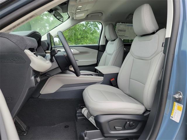 new 2025 Ford Explorer car, priced at $46,046