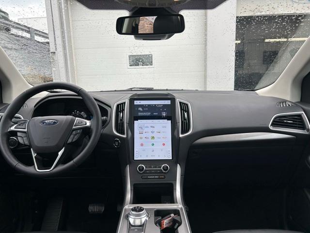 used 2024 Ford Edge car, priced at $33,088