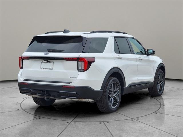 new 2025 Ford Explorer car, priced at $50,086