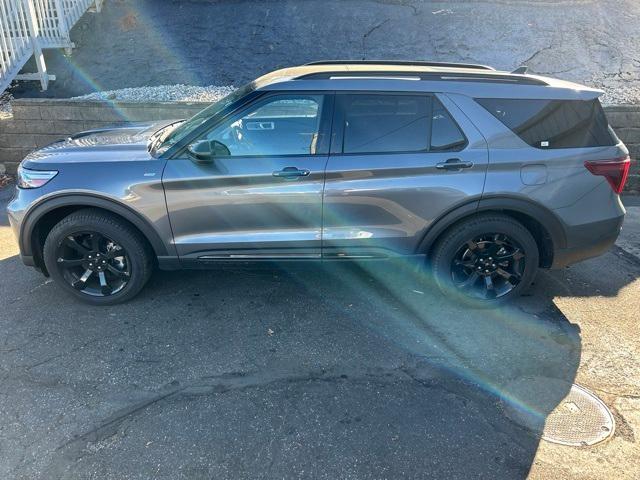 used 2022 Ford Explorer car, priced at $35,888