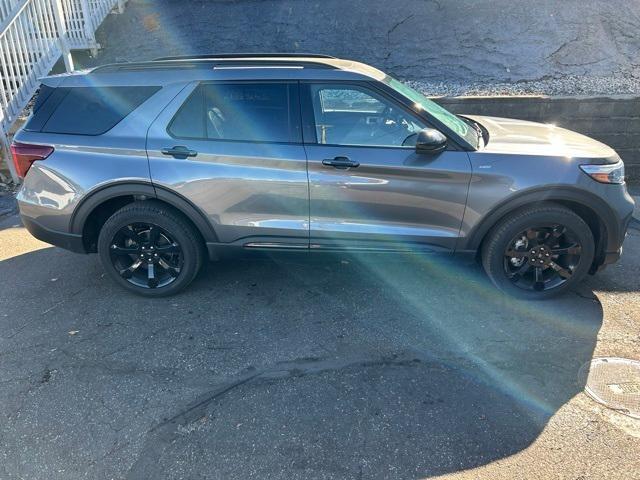 used 2022 Ford Explorer car, priced at $35,888