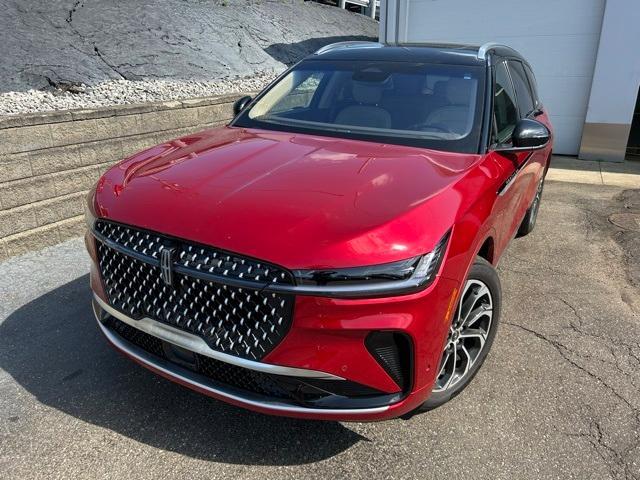 used 2024 Lincoln Nautilus car, priced at $55,888