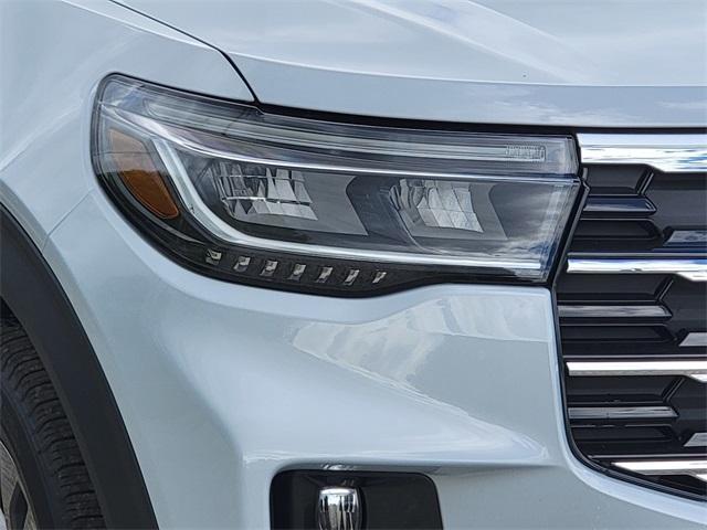 new 2025 Ford Explorer car, priced at $45,602