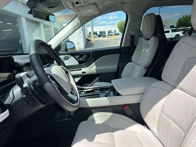 used 2025 Lincoln Aviator car, priced at $69,888