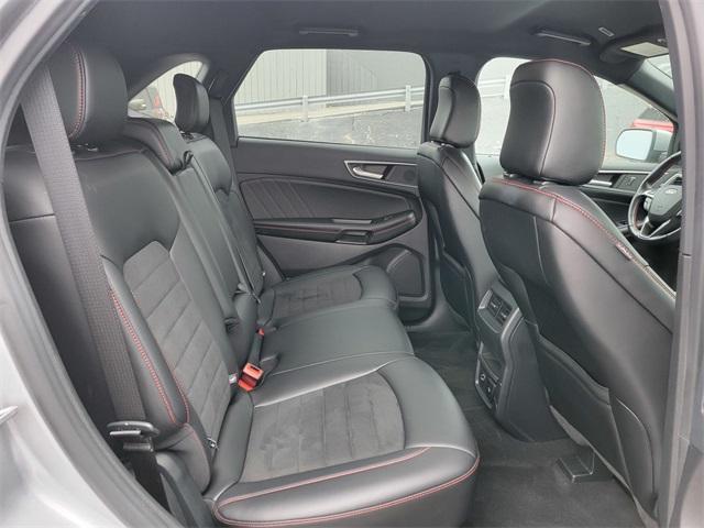 used 2022 Ford Edge car, priced at $26,888