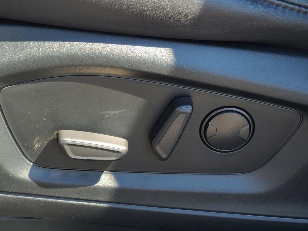 used 2023 Ford Explorer car, priced at $35,888