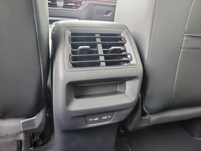 new 2025 Volkswagen Tiguan car, priced at $33,634