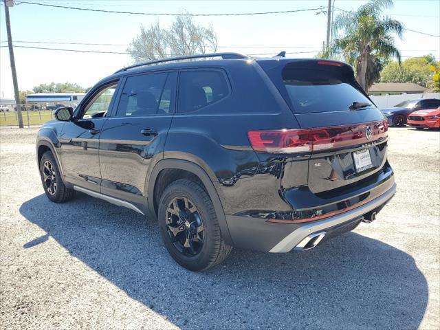 new 2025 Volkswagen Atlas car, priced at $45,334
