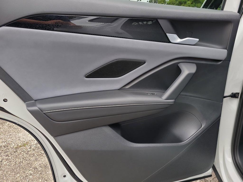 new 2025 Volkswagen Tiguan car, priced at $36,368
