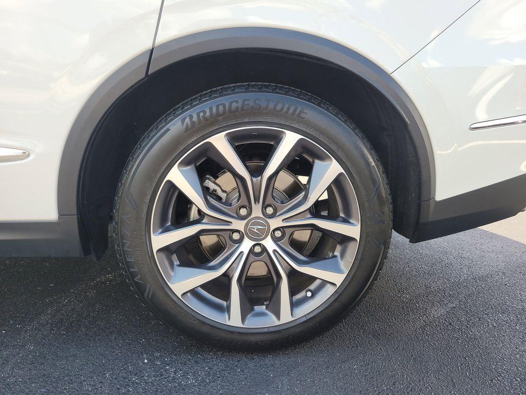 used 2024 Acura MDX car, priced at $39,400