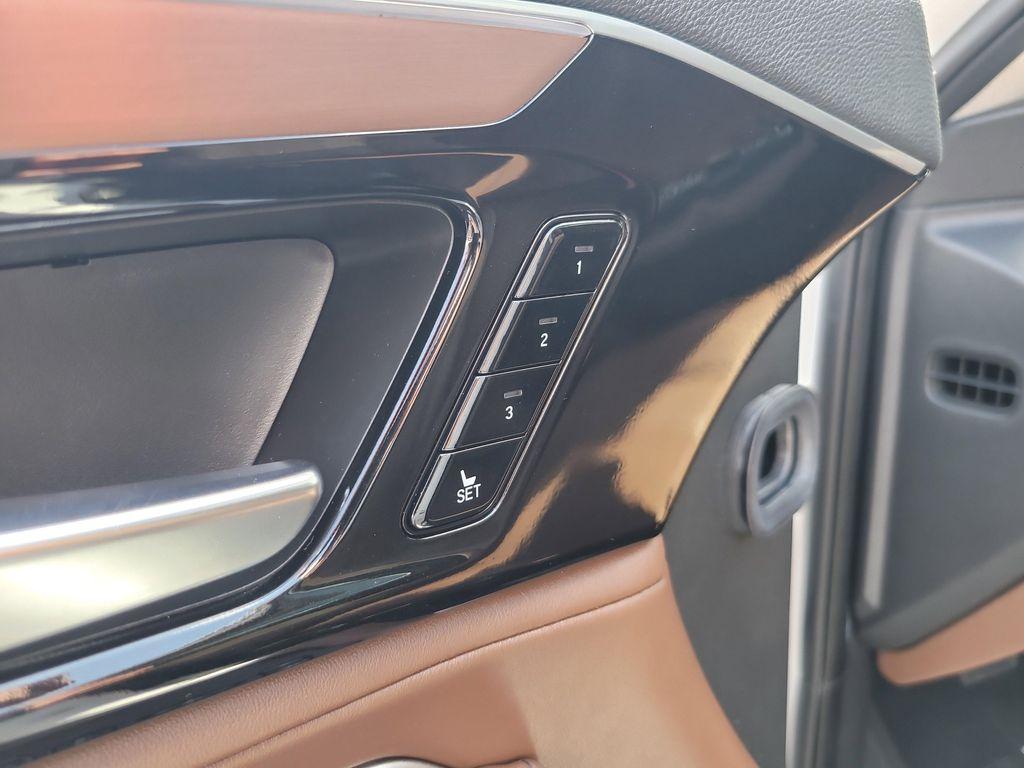 used 2024 Acura MDX car, priced at $39,400