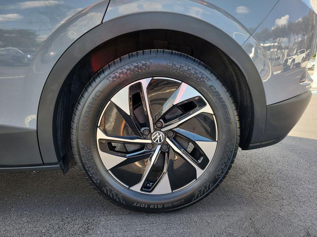 used 2022 Volkswagen ID.4 car, priced at $20,340