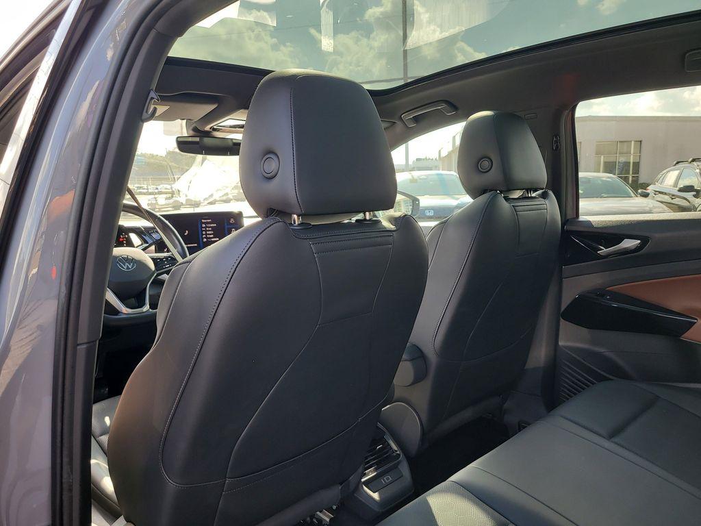used 2022 Volkswagen ID.4 car, priced at $20,340