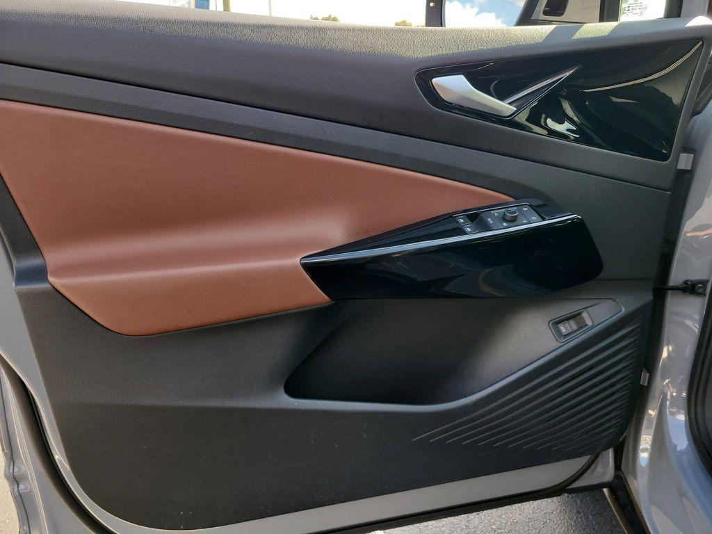 used 2022 Volkswagen ID.4 car, priced at $20,340