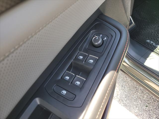 new 2025 Volkswagen Atlas car, priced at $48,494