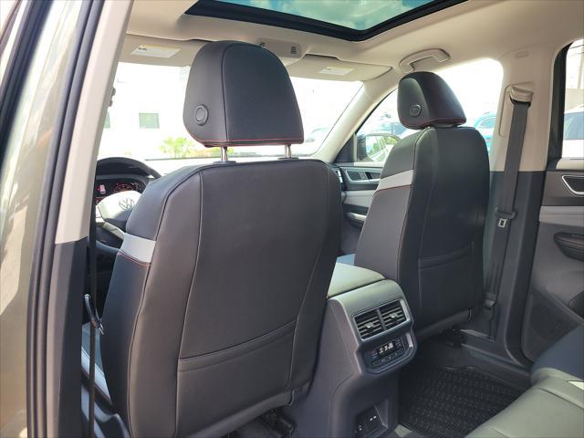 new 2025 Volkswagen Atlas car, priced at $48,494