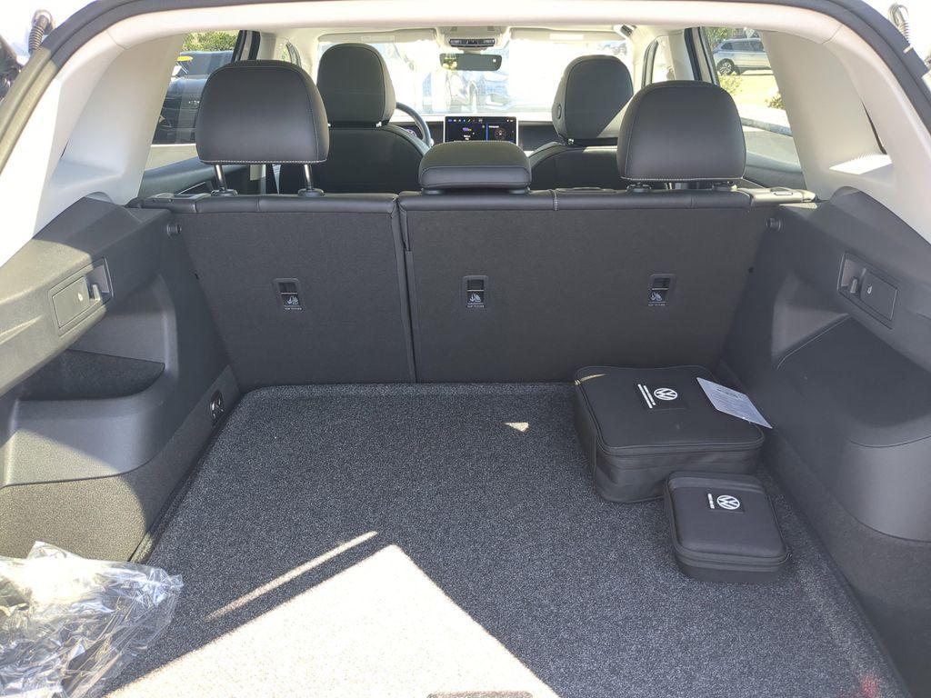 new 2025 Volkswagen Tiguan car, priced at $35,912