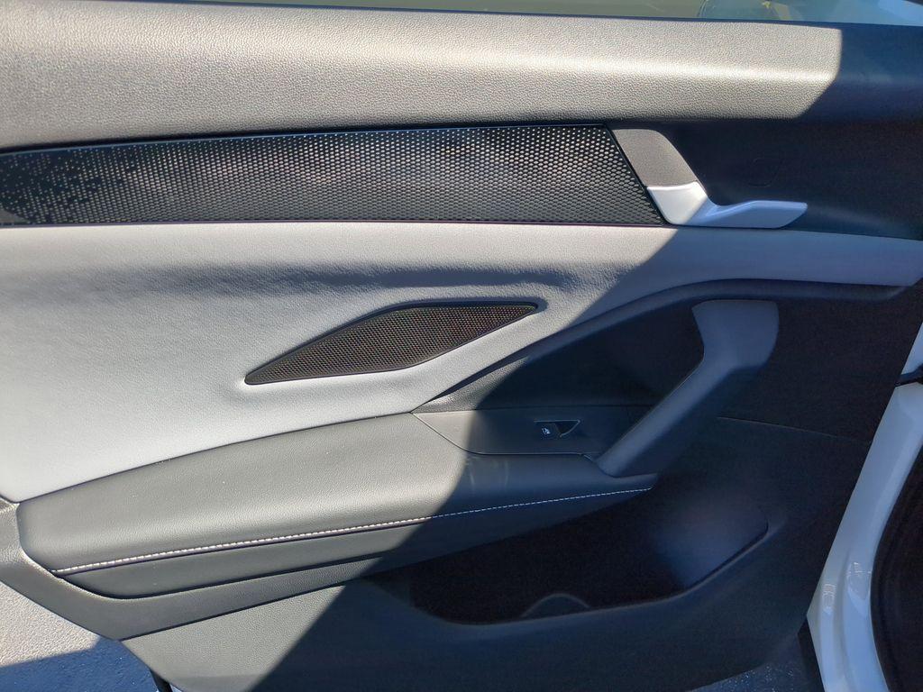 new 2025 Volkswagen Tiguan car, priced at $35,912