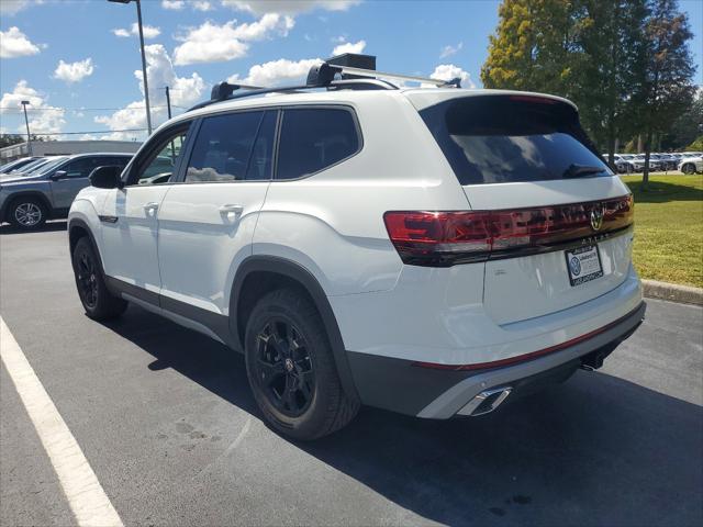 new 2024 Volkswagen Atlas car, priced at $43,126