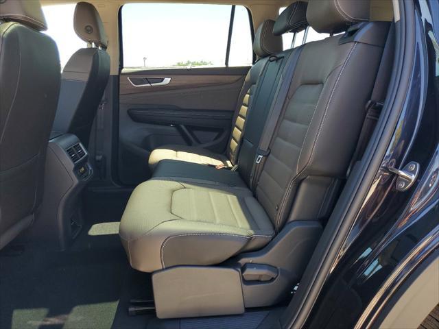 new 2025 Volkswagen Atlas car, priced at $46,801
