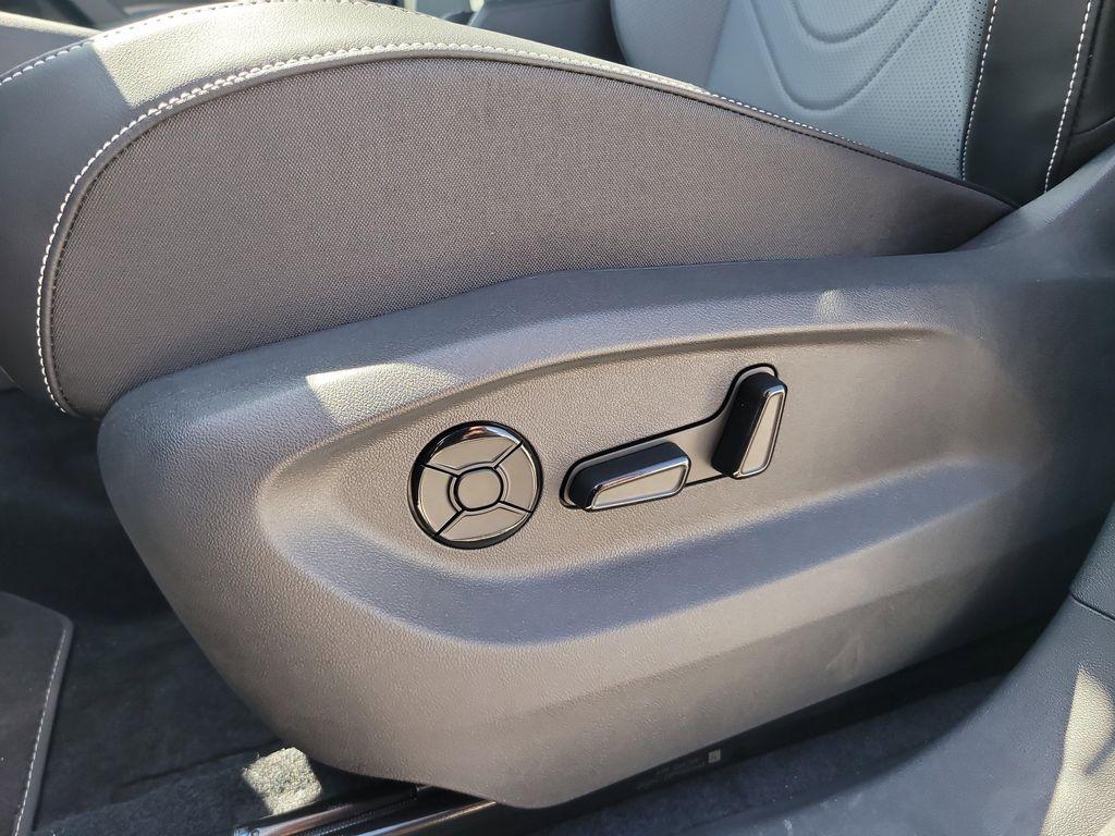 new 2025 Volkswagen Tiguan car, priced at $34,720