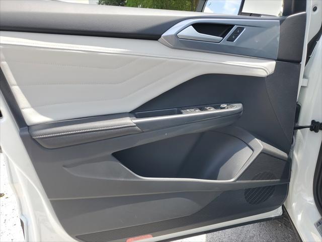 new 2025 Volkswagen Taos car, priced at $35,509