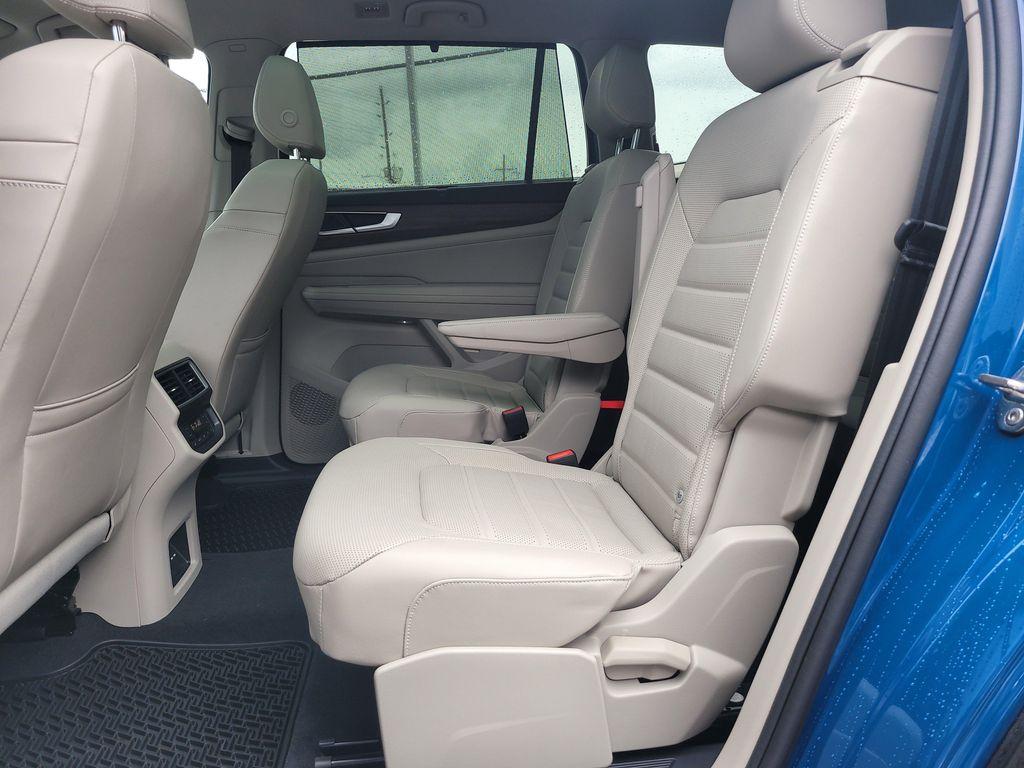 used 2025 Volkswagen Atlas car, priced at $43,400