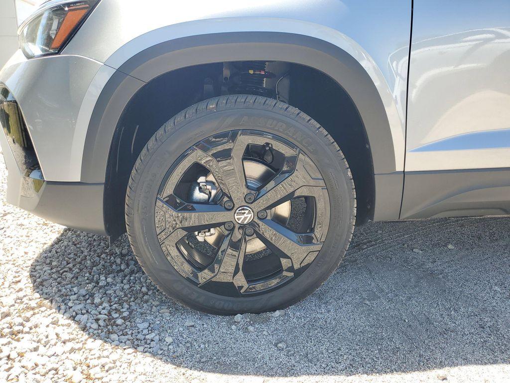 new 2025 Volkswagen Taos car, priced at $32,986