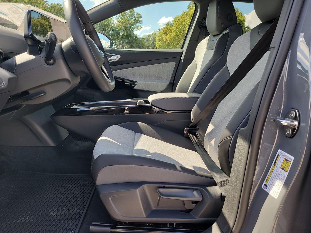 new 2025 Volkswagen ID.4 car, priced at $41,983