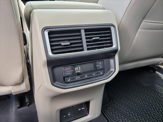 new 2025 Volkswagen Atlas car, priced at $48,614