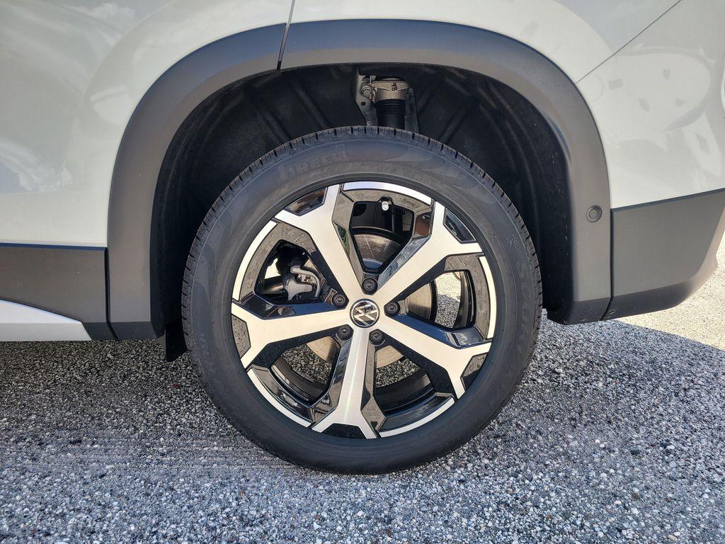 new 2025 Volkswagen Tiguan car, priced at $33,747