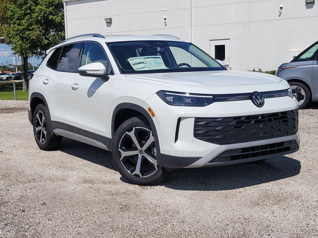 new 2025 Volkswagen Tiguan car, priced at $33,747