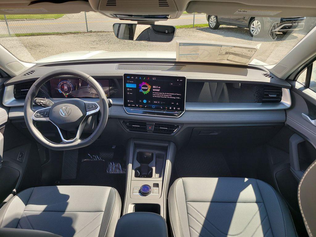 new 2025 Volkswagen Tiguan car, priced at $33,747