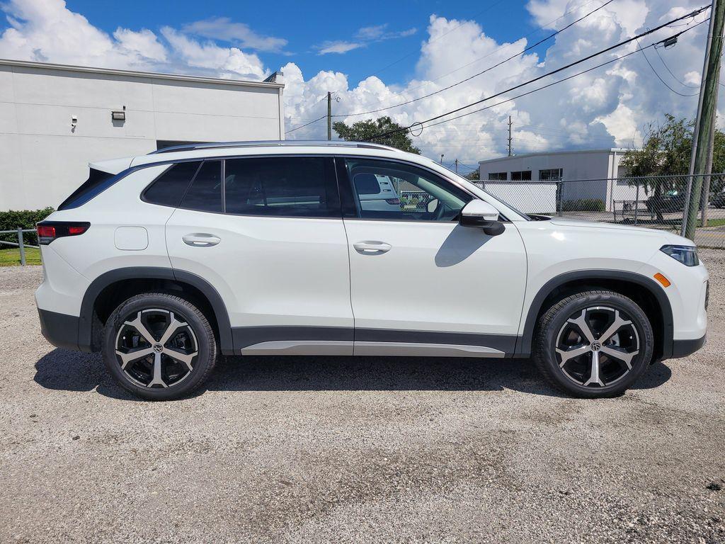 new 2025 Volkswagen Tiguan car, priced at $33,747