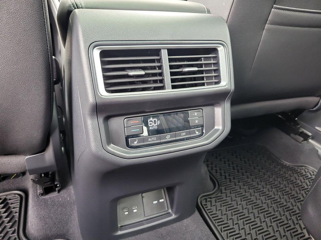 new 2026 Volkswagen Atlas car, priced at $54,899