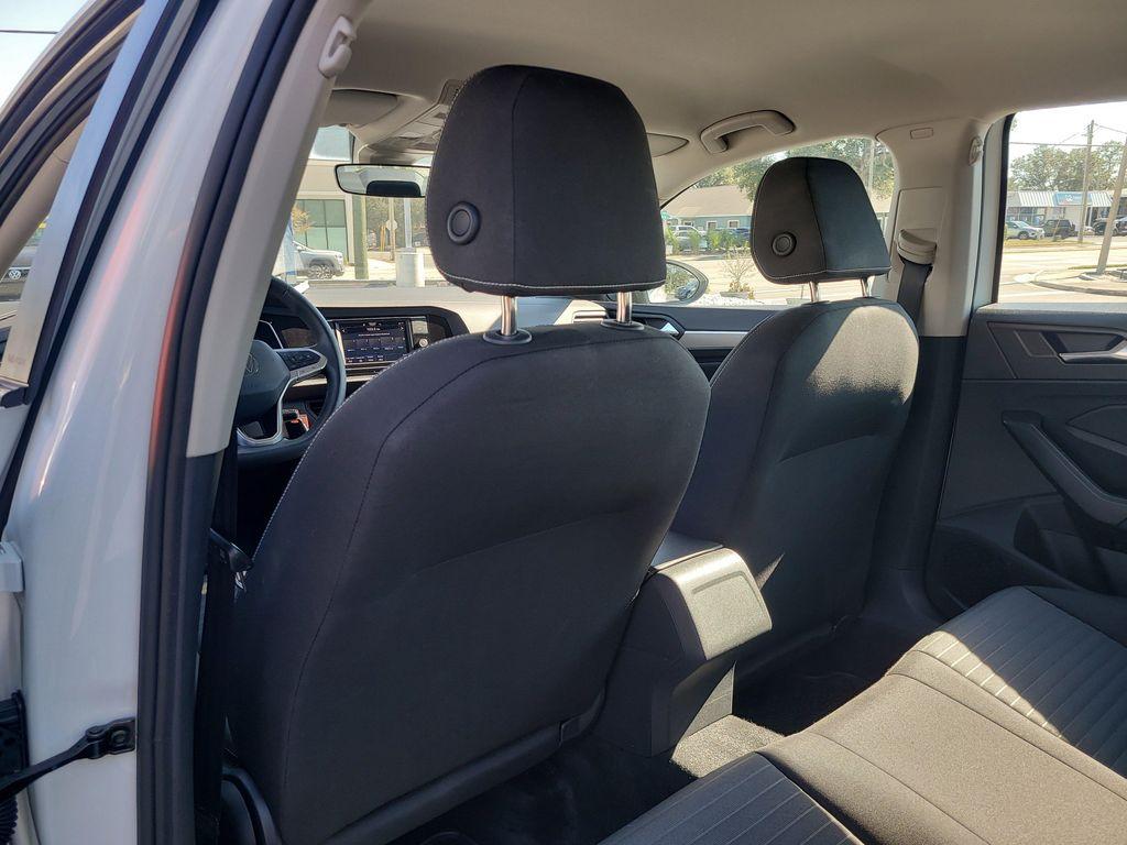 used 2024 Volkswagen Jetta car, priced at $18,091