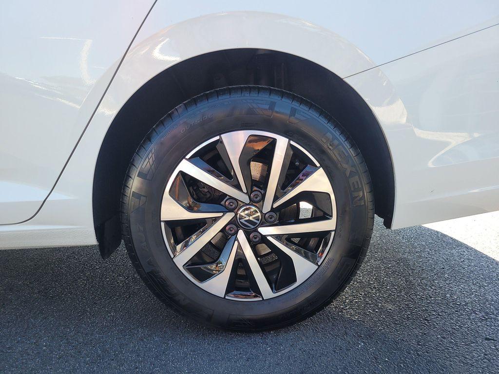 used 2024 Volkswagen Jetta car, priced at $18,091