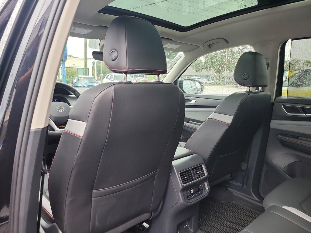 used 2025 Volkswagen Atlas car, priced at $39,900