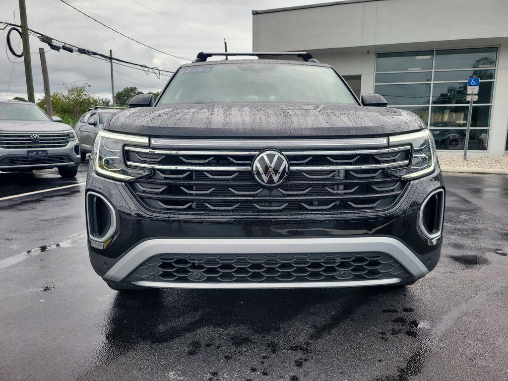 used 2025 Volkswagen Atlas car, priced at $39,900