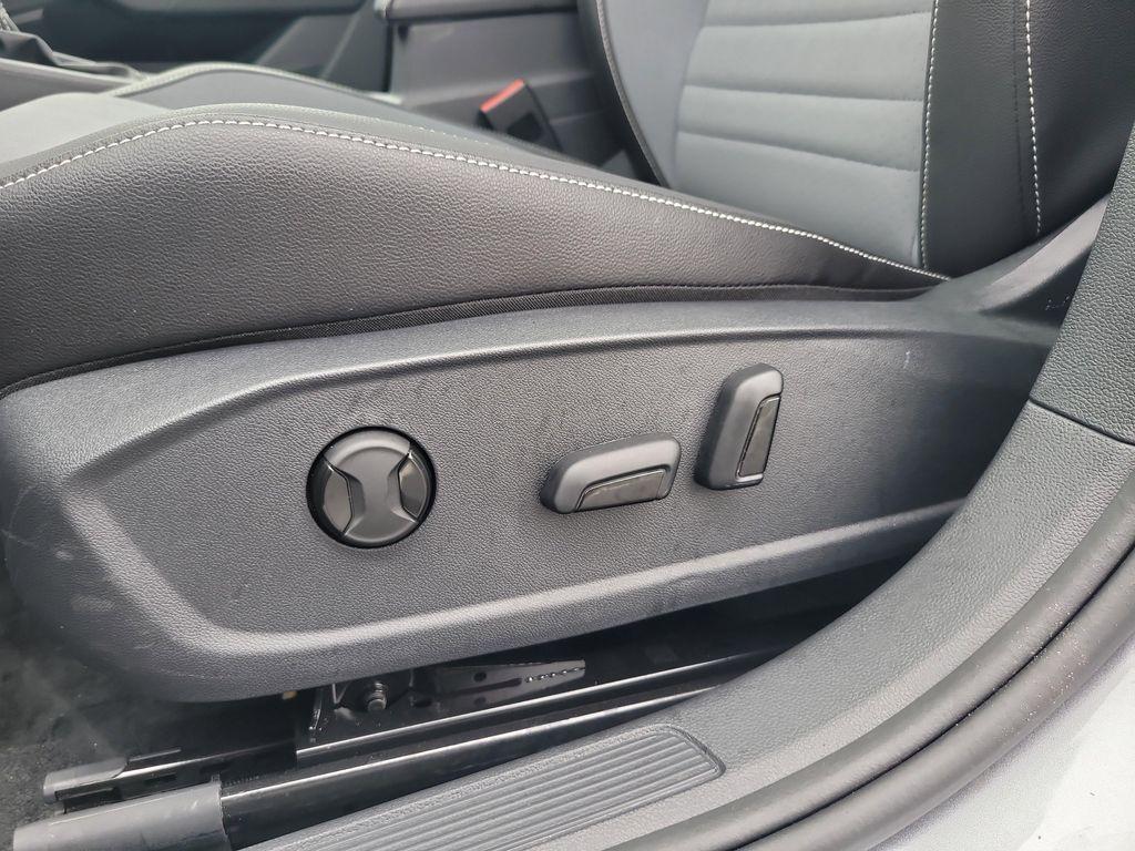 used 2025 Volkswagen Jetta car, priced at $24,900