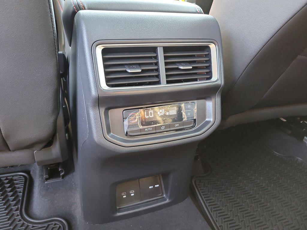 new 2026 Volkswagen Atlas car, priced at $47,091